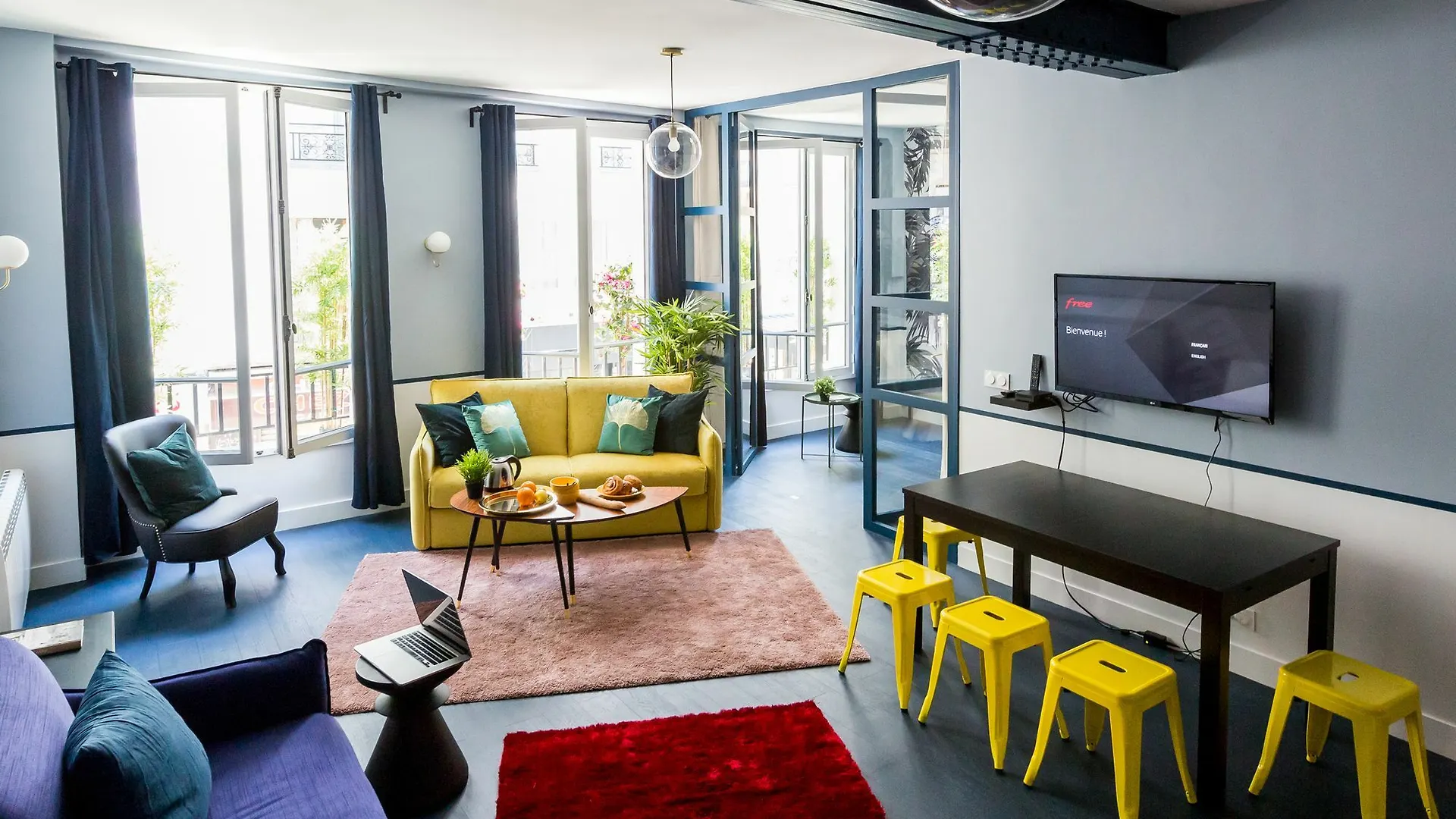 Luxury Family Loft 3 Bedroom 2 Bathroom شقة